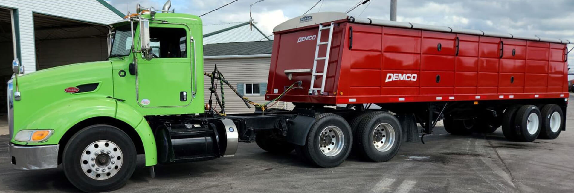 Home DAN'S Truck Equipment Perrysburg, OH Sells and Services Used